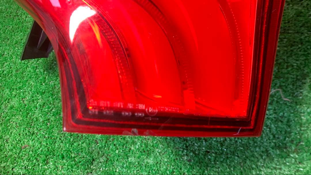 Valenti 50プリウス ヴァレンティ LED テールランプRevo -