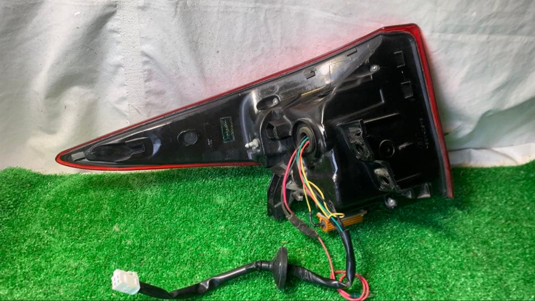 Valenti 50プリウス ヴァレンティ LED テールランプRevo -