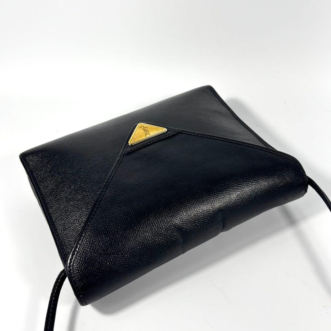 ✨美品✨イヴサンローラン ショルダーバッグ カサンドラ 三角ロゴ ブラック 黒