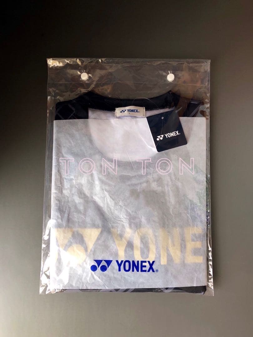 ヨネックス レア Tシャツ ブラック L　　　【 限定 】黒 × 金