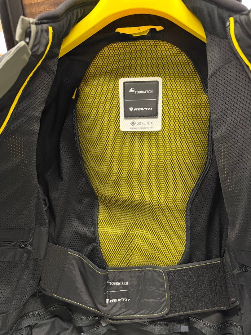 r*3様 ツアラテック　バイクジャケットとインナー　グレー/イエロー