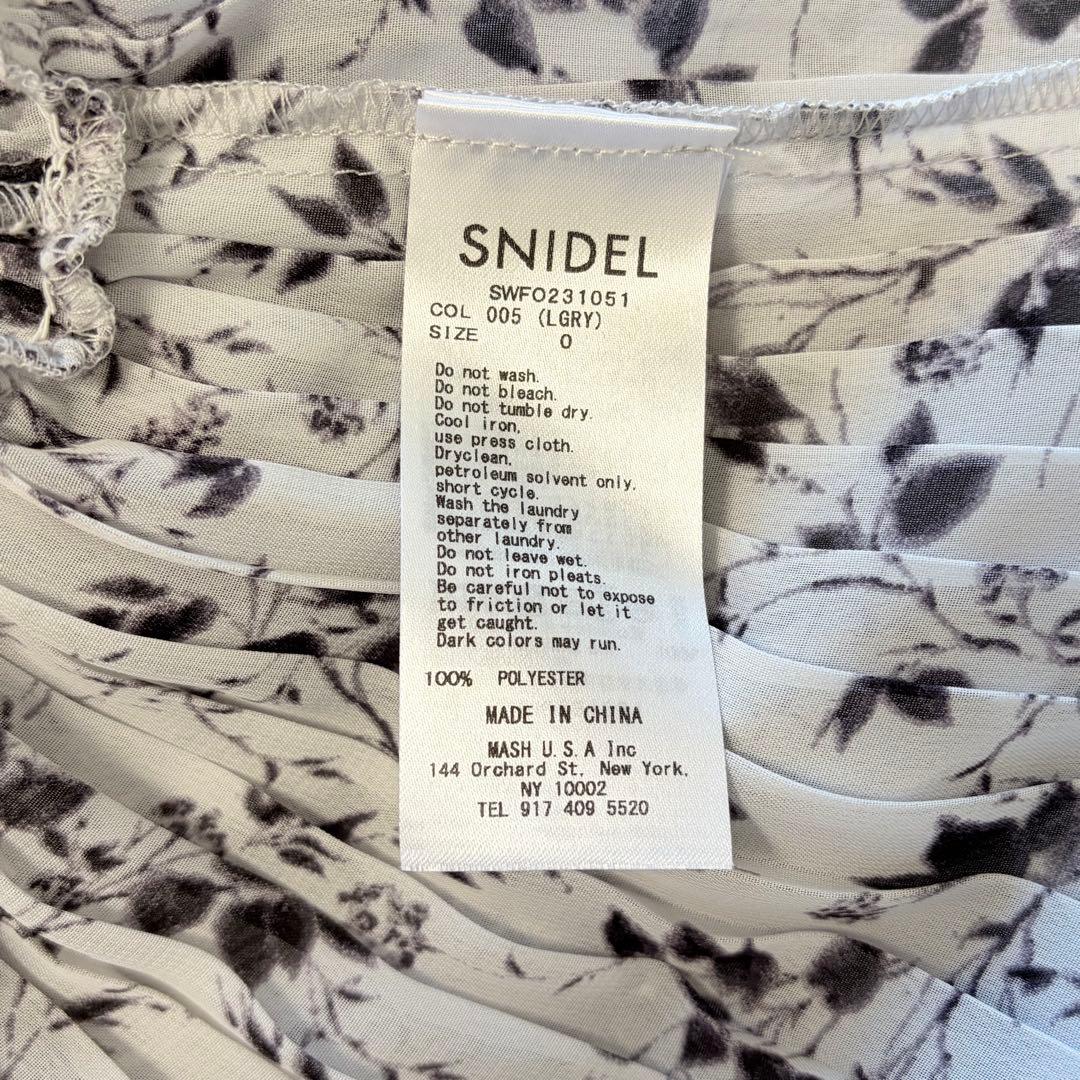 新品タグ付き　SNIDEL Sustainableフリルプリーツワンピース
