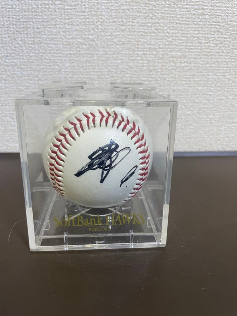 ロック　柳田悠岐直筆サインボール