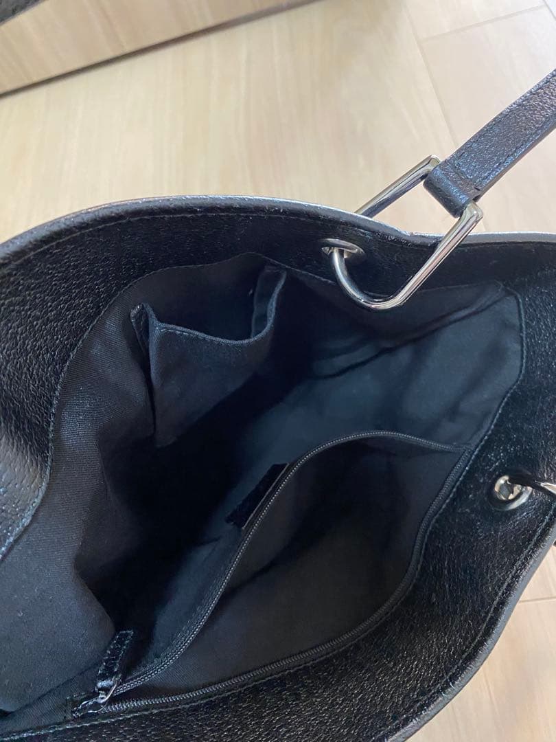 GUCCI トートバッグ　A4サイズ収納可能