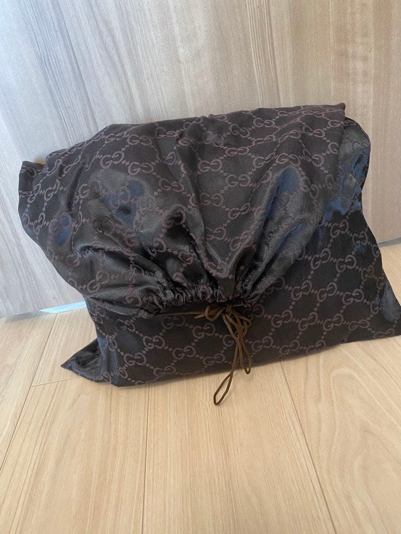 GUCCI トートバッグ　A4サイズ収納可能