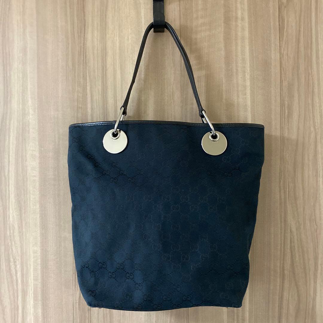 GUCCI トートバッグ　A4サイズ収納可能