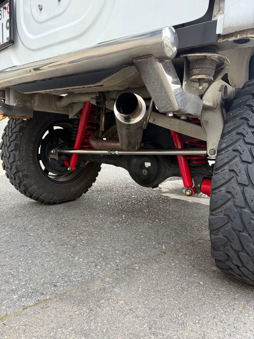 ジムニー　JB23 社外マフラー　ワンオフ製作　中古　8型で使用　東京都手渡し