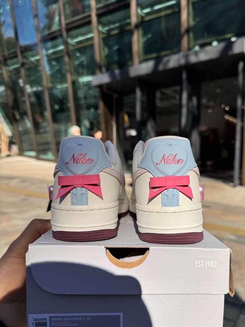 靴 Nike Air Force 1 Low \"Valentine's Day