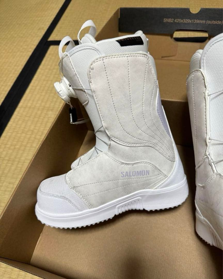 SALMON スキーブーツ　女性