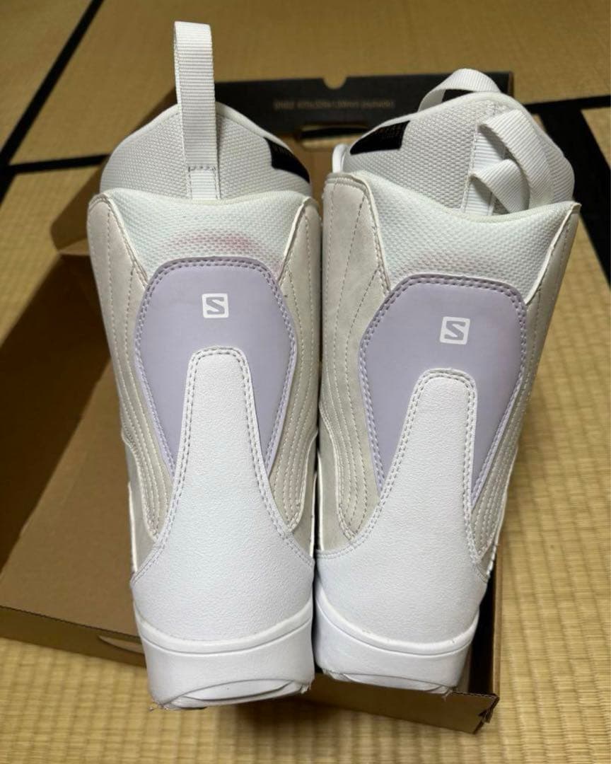 SALMON スキーブーツ　女性