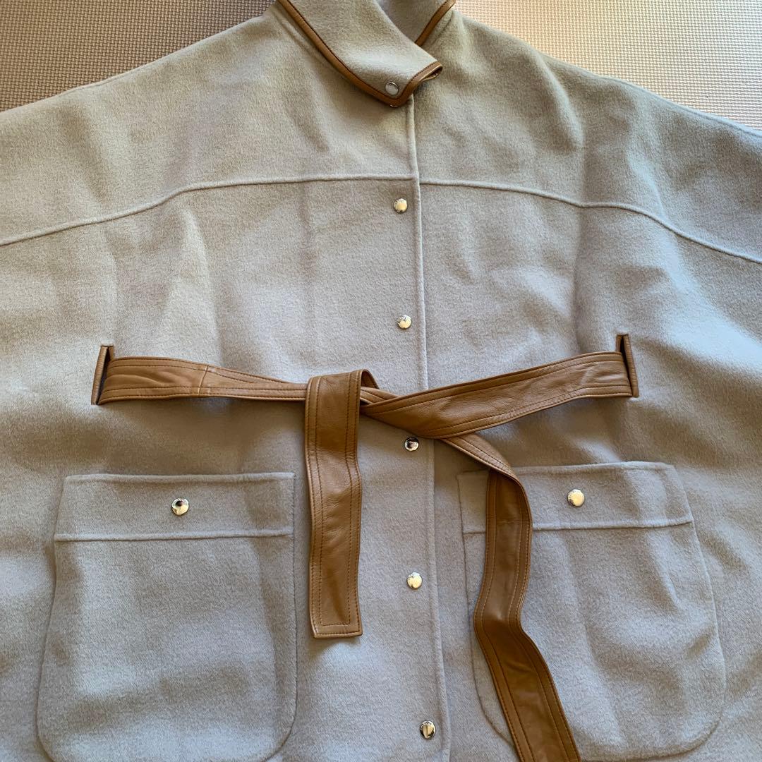 coachケープコート