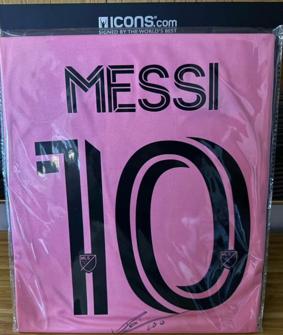 ゆ*場様 リオネル・メッシ直筆サイン入りインテル・マイアミユニフォーム