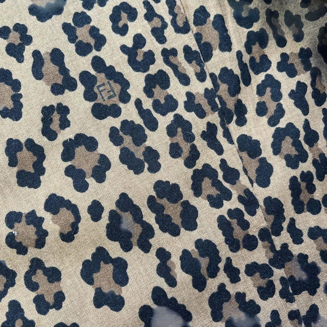 お値下げ⭐️美品⭐️FENDI ブラック トレンチコート ヒョウ柄裏地