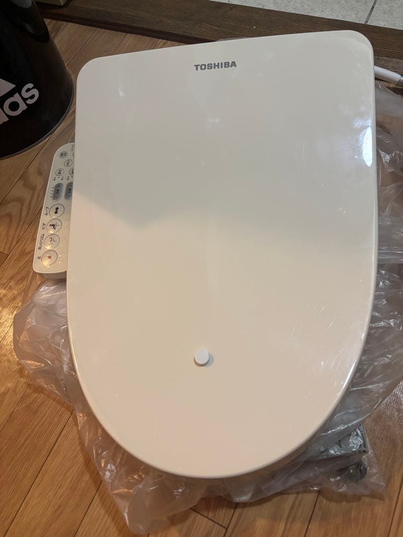 TOSHIBA 温水洗浄便座 SCS-SCK7010 ウォシュレット
