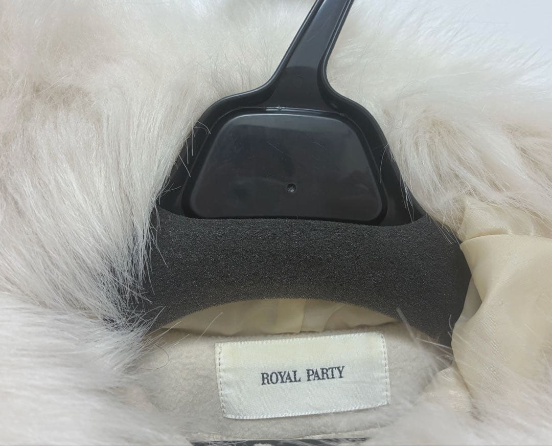 定価35200円　party フードファーケープコート