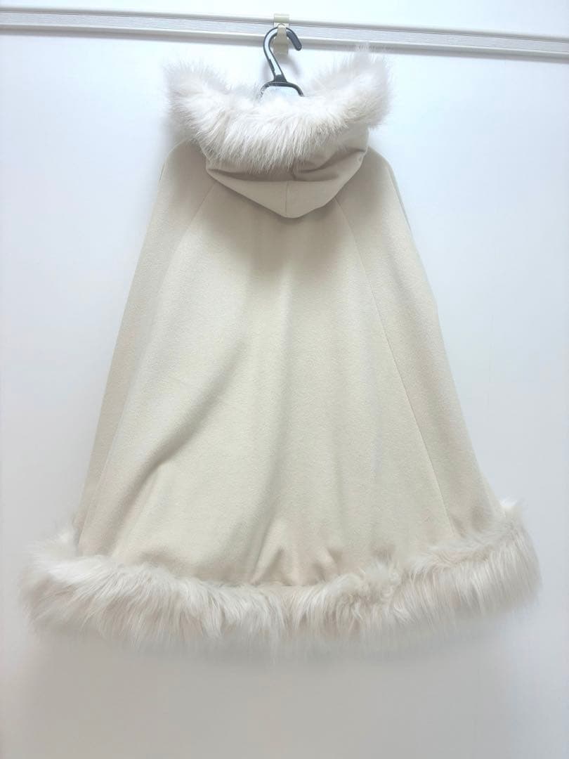 定価35200円　party フードファーケープコート