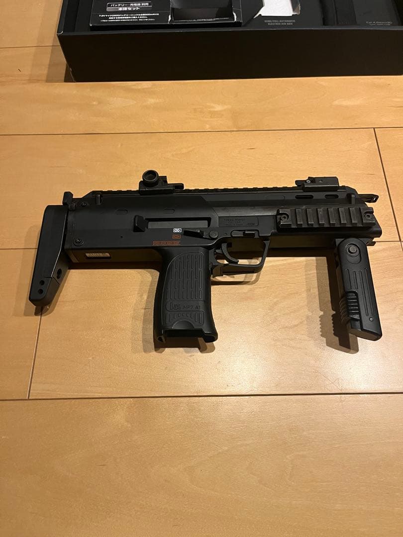 MP7A1 電動ガンA1 動作良好　リポキット＋バッテリー