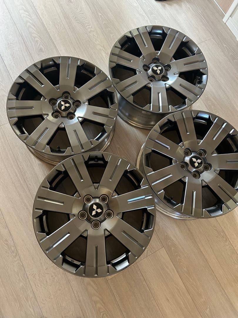 J18✕7J デリカジャスパーホイール 三菱 18インチ ホイール 4個セット