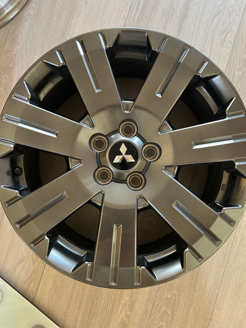 J18✕7J デリカジャスパーホイール 三菱 18インチ ホイール 4個セット