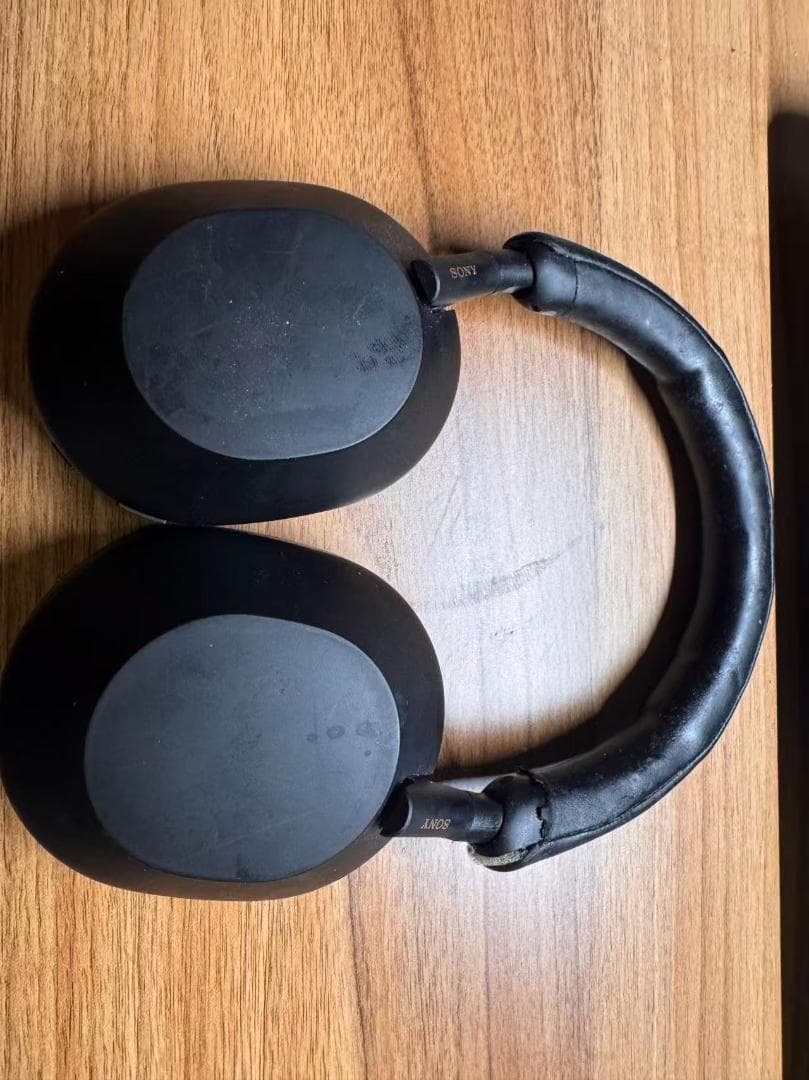 じゅんじゅん　SONY　WH-1000XM5　使えますが全体的に状態が悪い