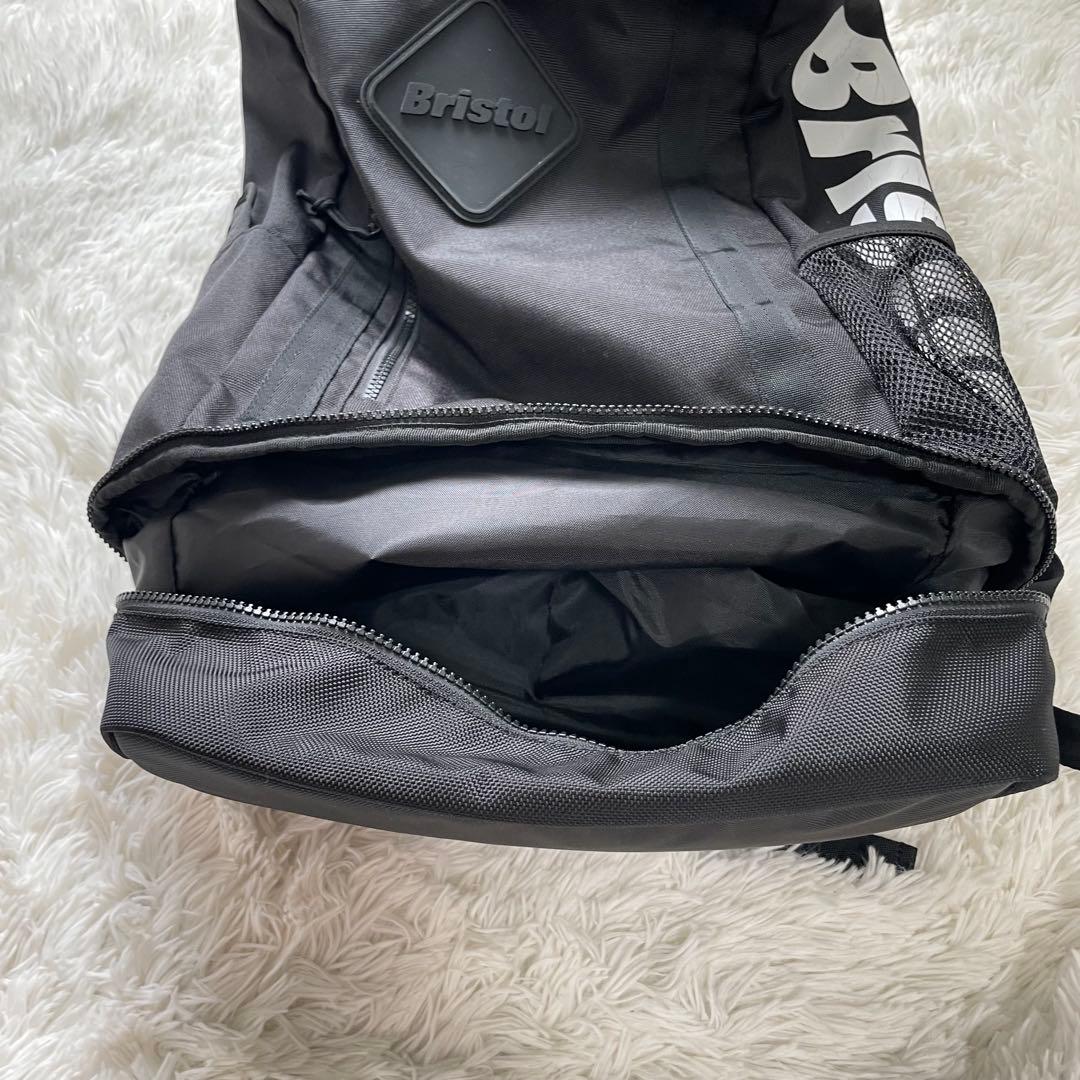 F.C.R.B. × New Era リュック emblem BOX PACK