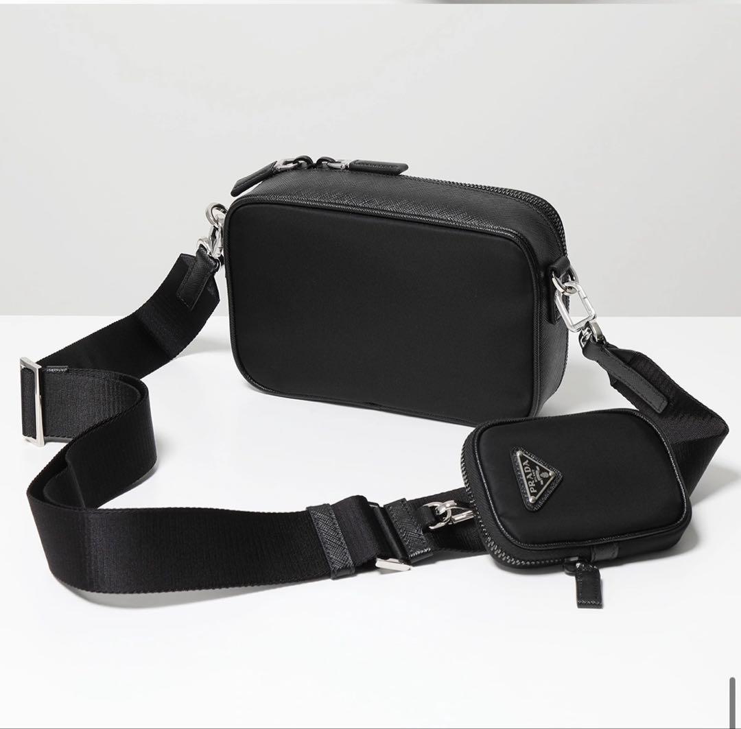 PRADA　ショルダーバッグ　レディース