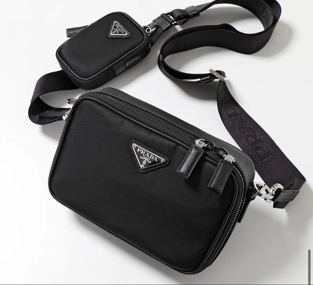 PRADA　ショルダーバッグ　レディース