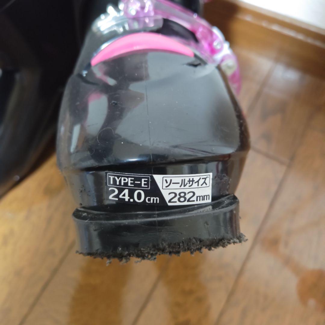 キッズスキー板(140cm)、ブーツ(24cm)、ストック(95cm)セット