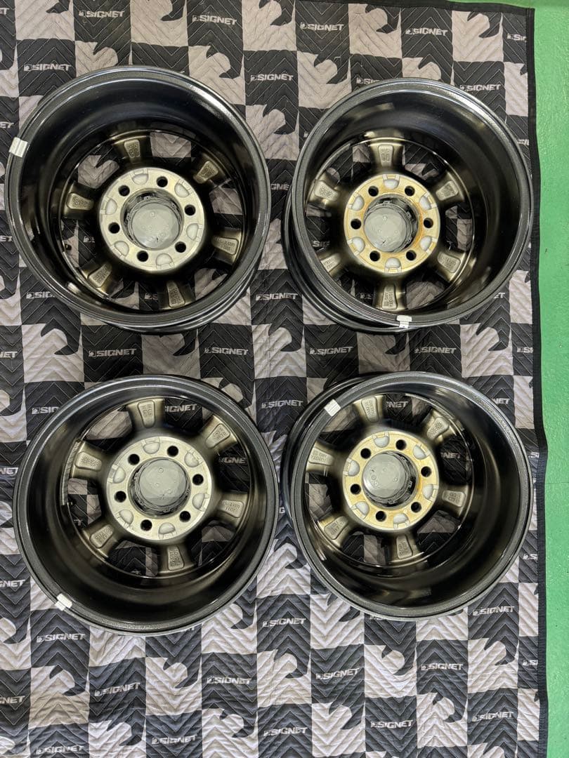 送料込み(沖縄除く)トヨタ　ハイエース　アルミホイール 新車外し