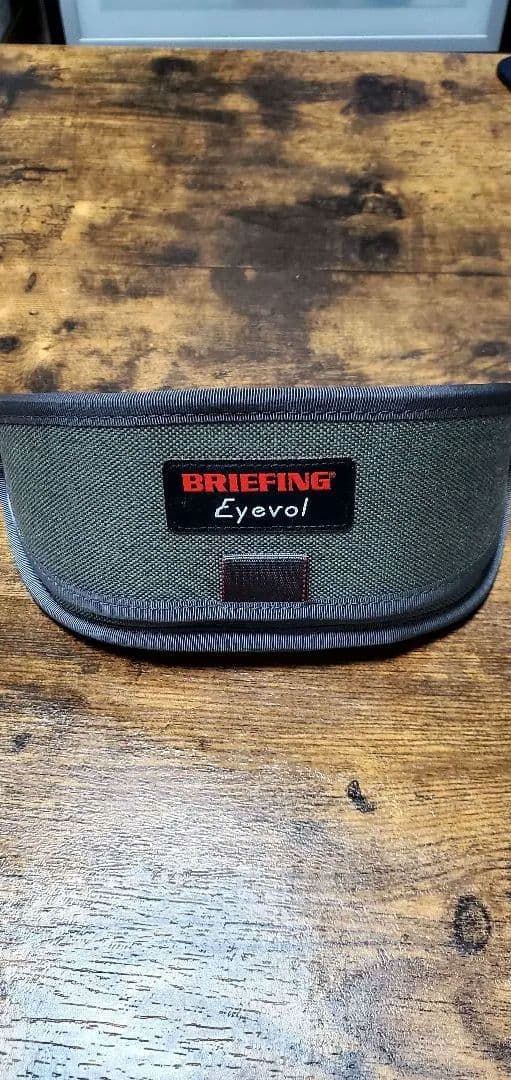 ブリーフィング&アイヴォル限定サングラスケース
