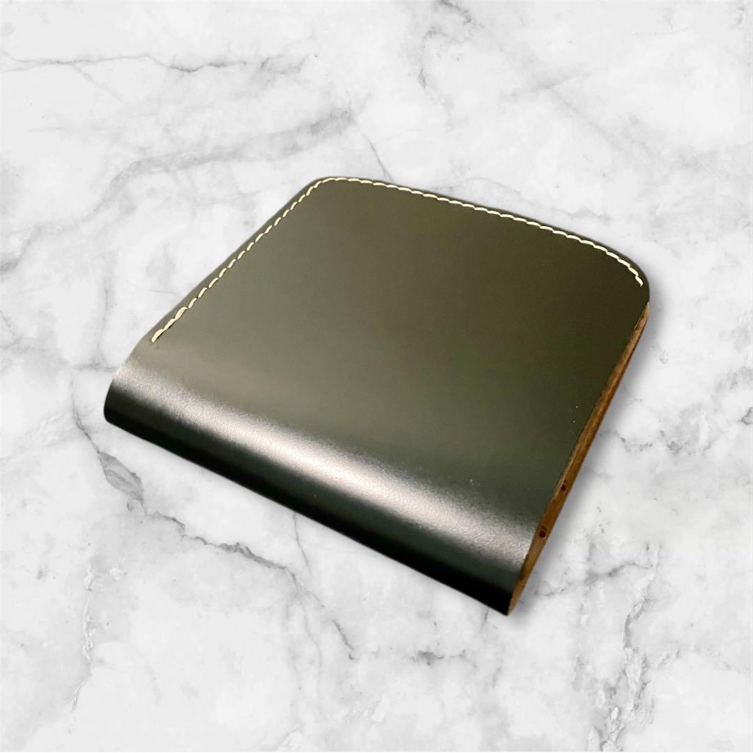 二つ折り財布　コードバン