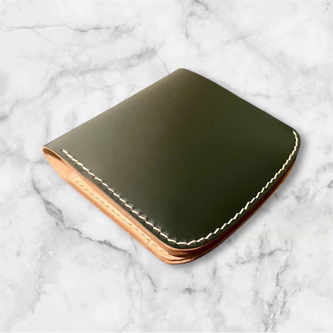 二つ折り財布　コードバン