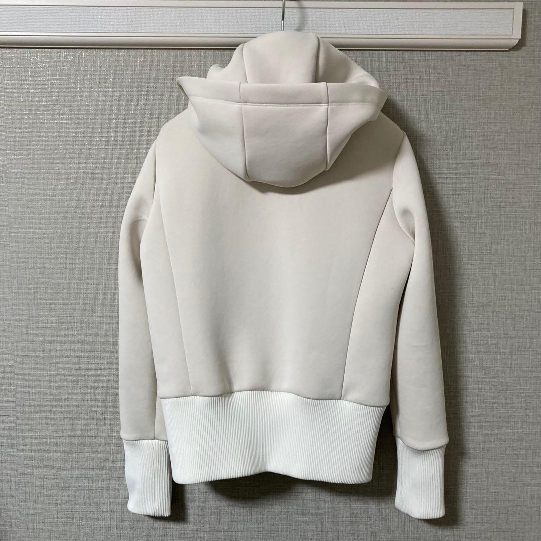 ケイミー kay me ファーストクラス パーカー