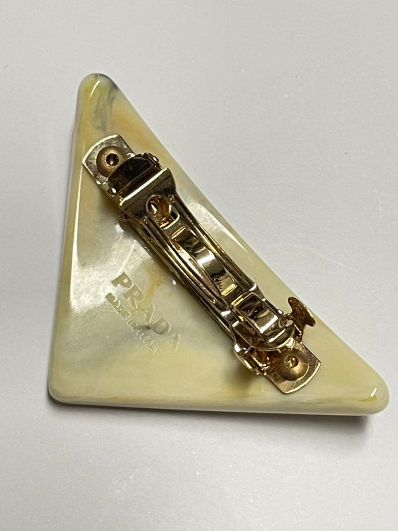 PRADAプラダ　ヘアピン　ミニバレッタ　❤︎