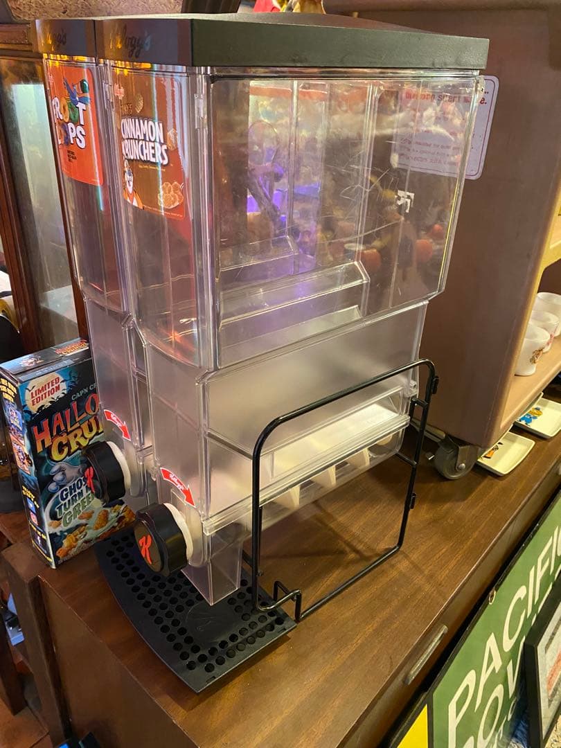 激レア！ケロッグ　シリアルディスペンサー　大容量　アメリカ　ホテル　業務用