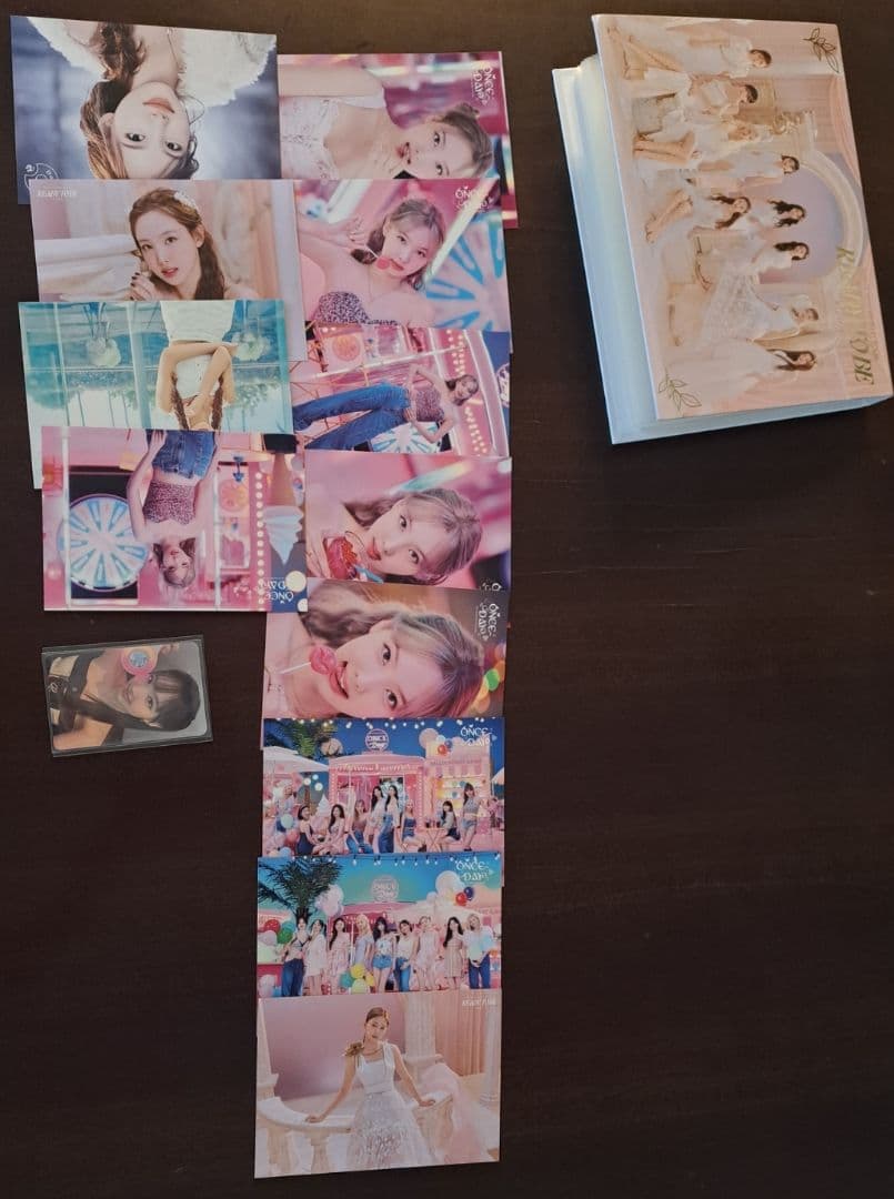 TWICE　ナヨン　トレカ　ラントレ　ナブリー　缶バッジ