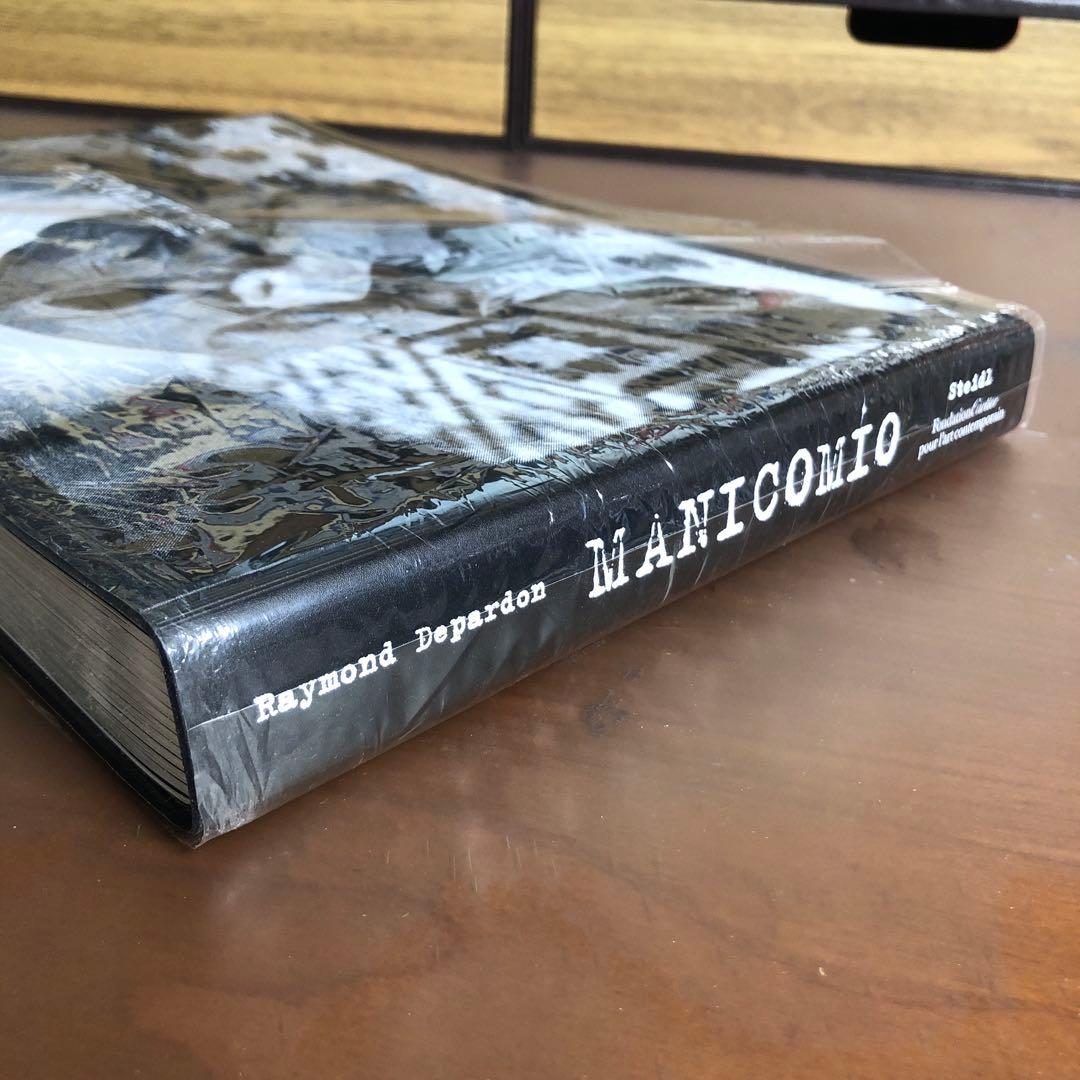 (珍しい本) 初版 Raymond Depardon MANICOMIO 洋書