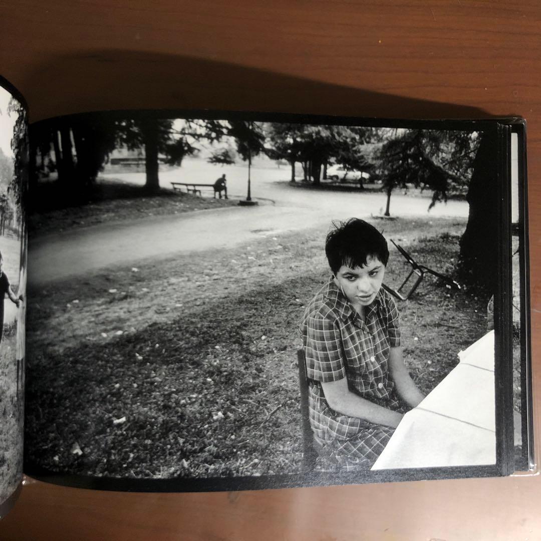 (珍しい本) 初版 Raymond Depardon MANICOMIO 洋書