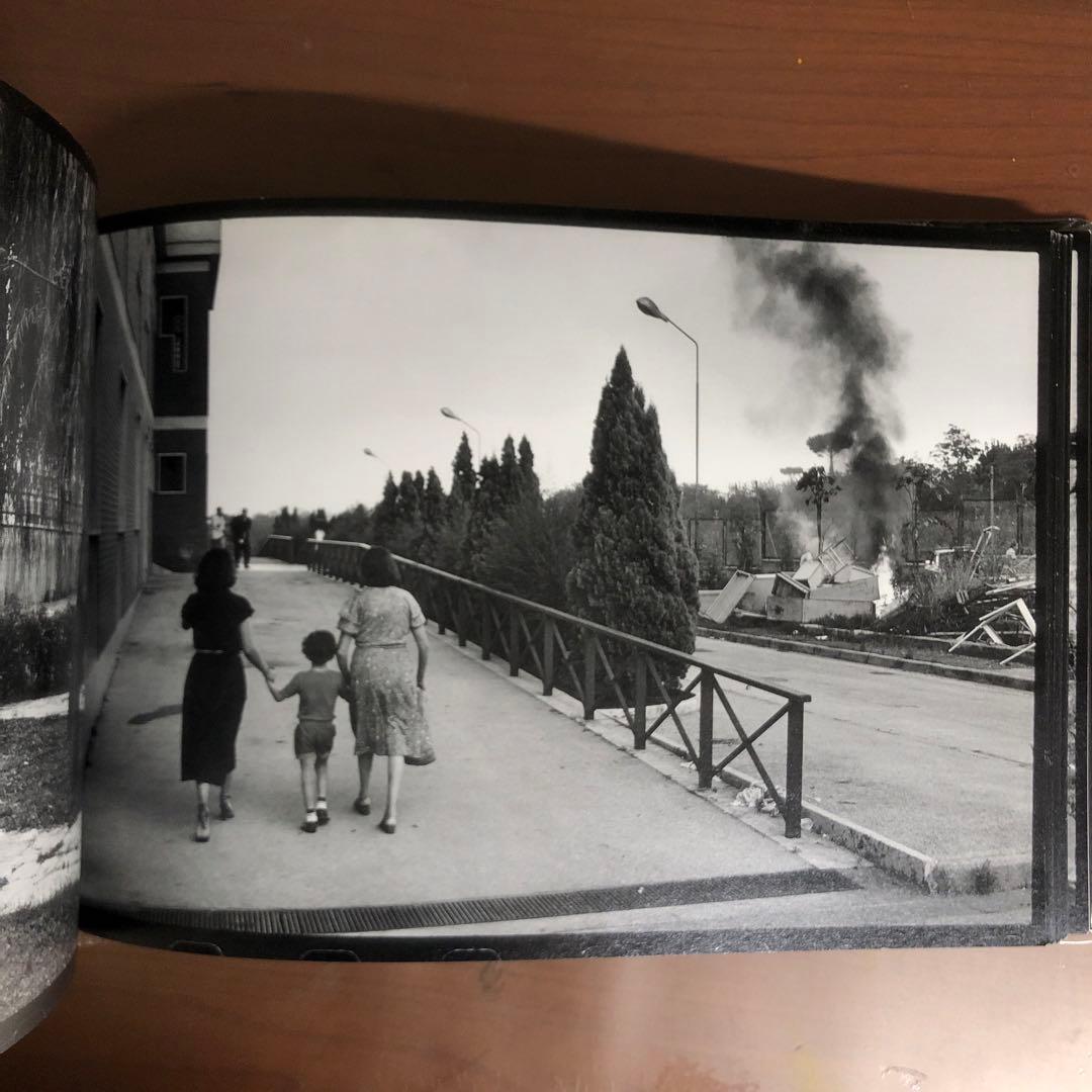 (珍しい本) 初版 Raymond Depardon MANICOMIO 洋書