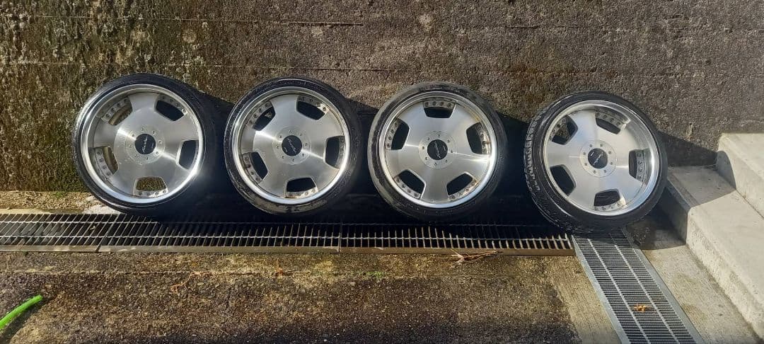 ホイールメーカー=WORK ユーロラインDH