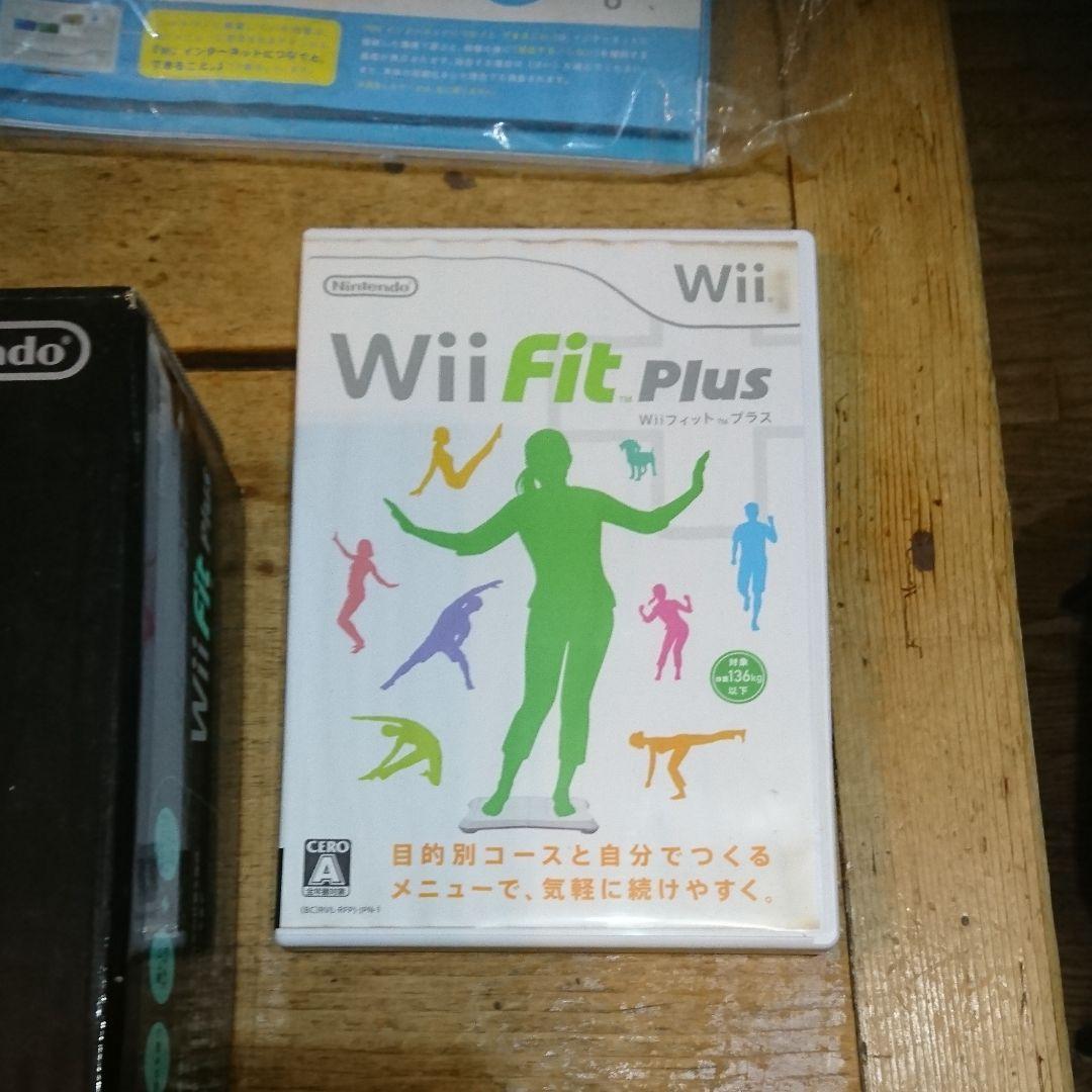 Wii Fit Plus バランスWiiボード クロ セット
