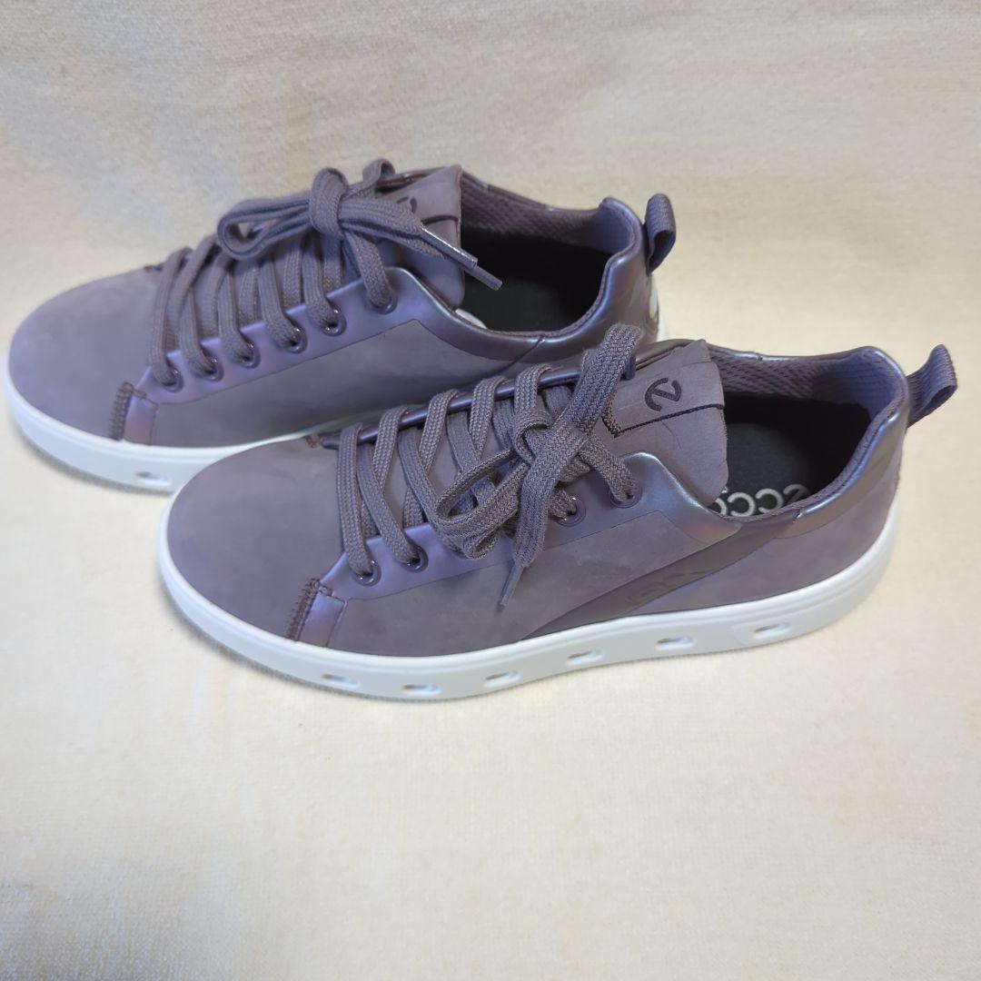 再値下げエコーeccoスニーカー