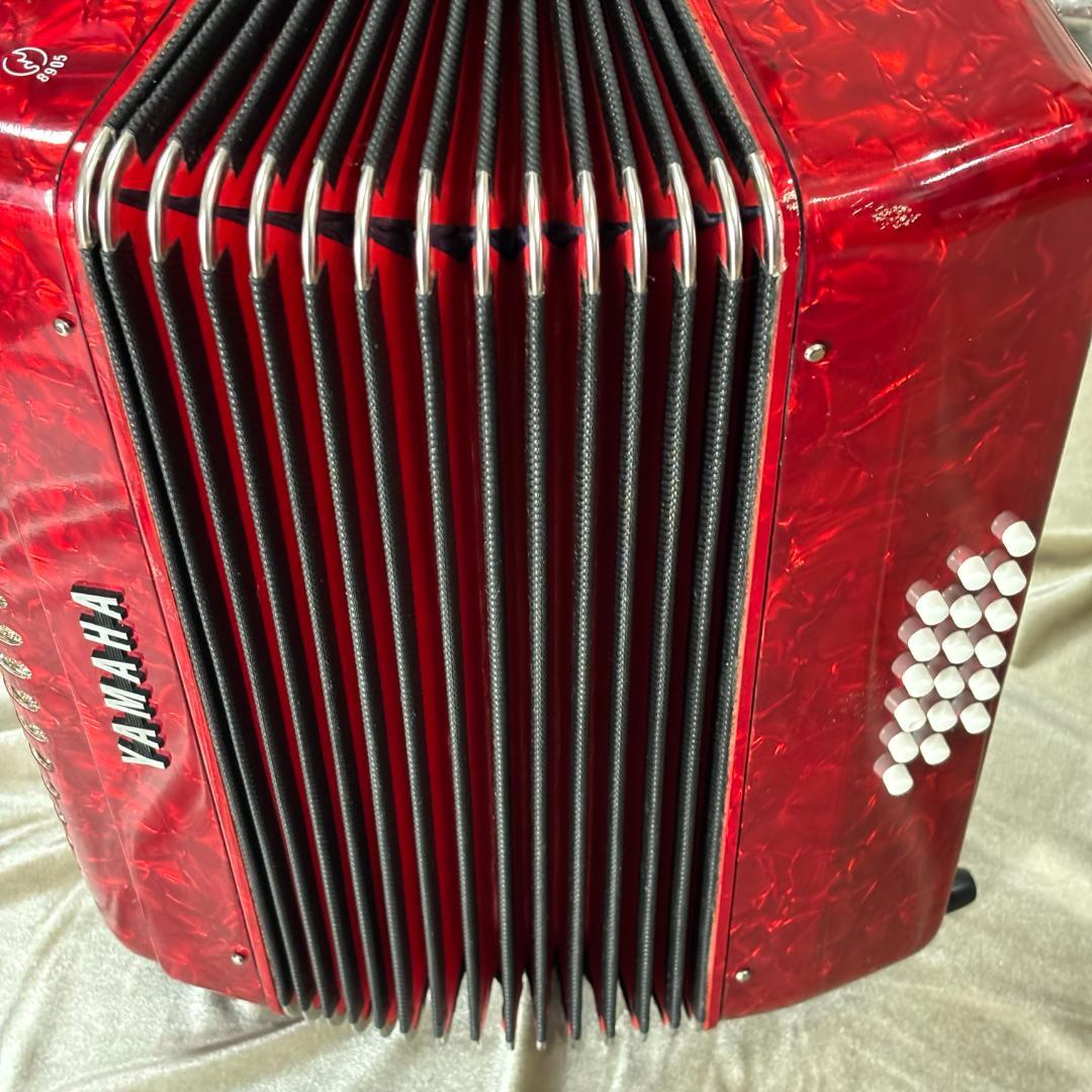 YAMAHA アコーディオン 赤 30鍵