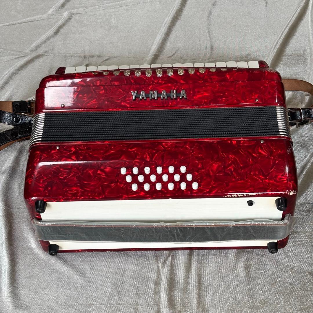 YAMAHA アコーディオン 赤 30鍵