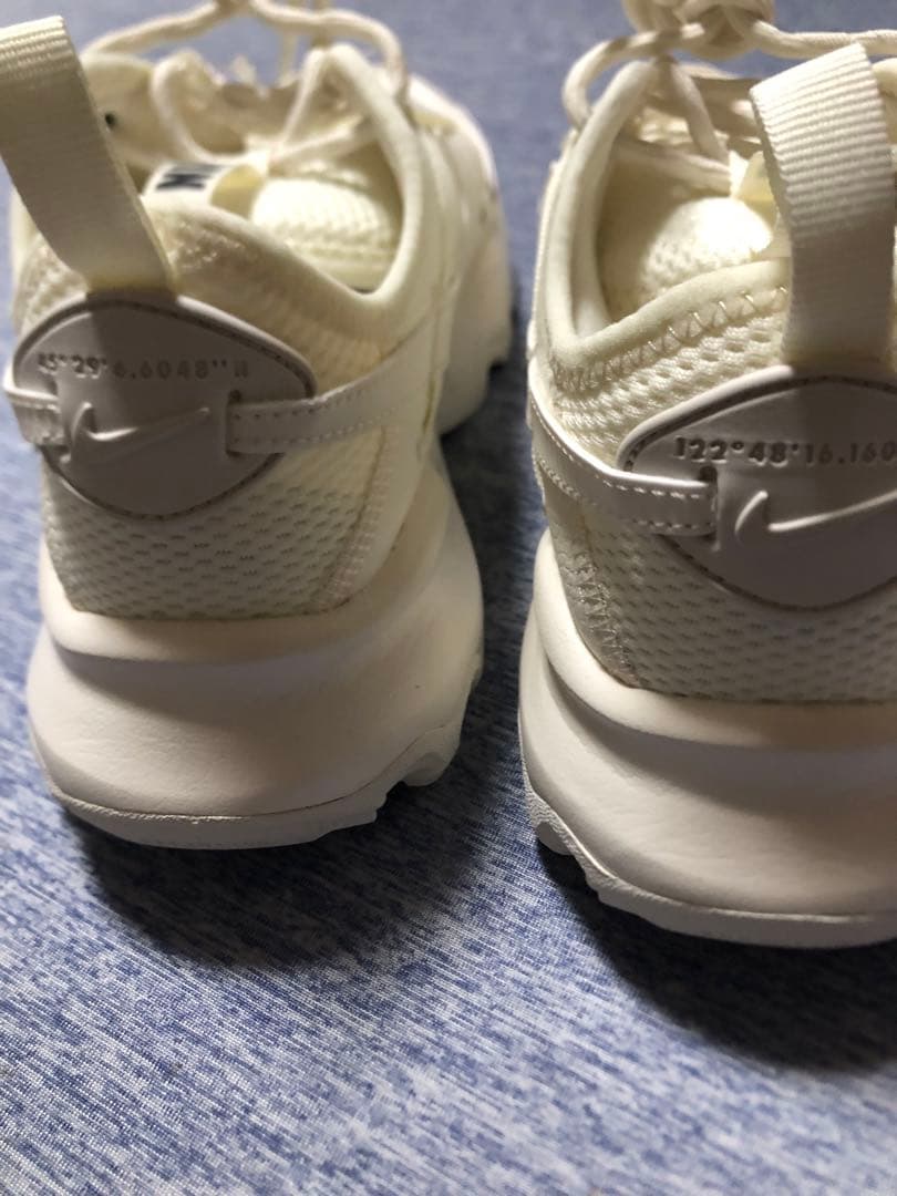 新品未使用　タグ付き　NIKE tc7900 スニーカー 23.5cm ナイキ