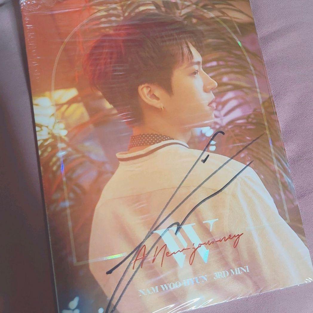 ウヒョン サイン入りアルバム