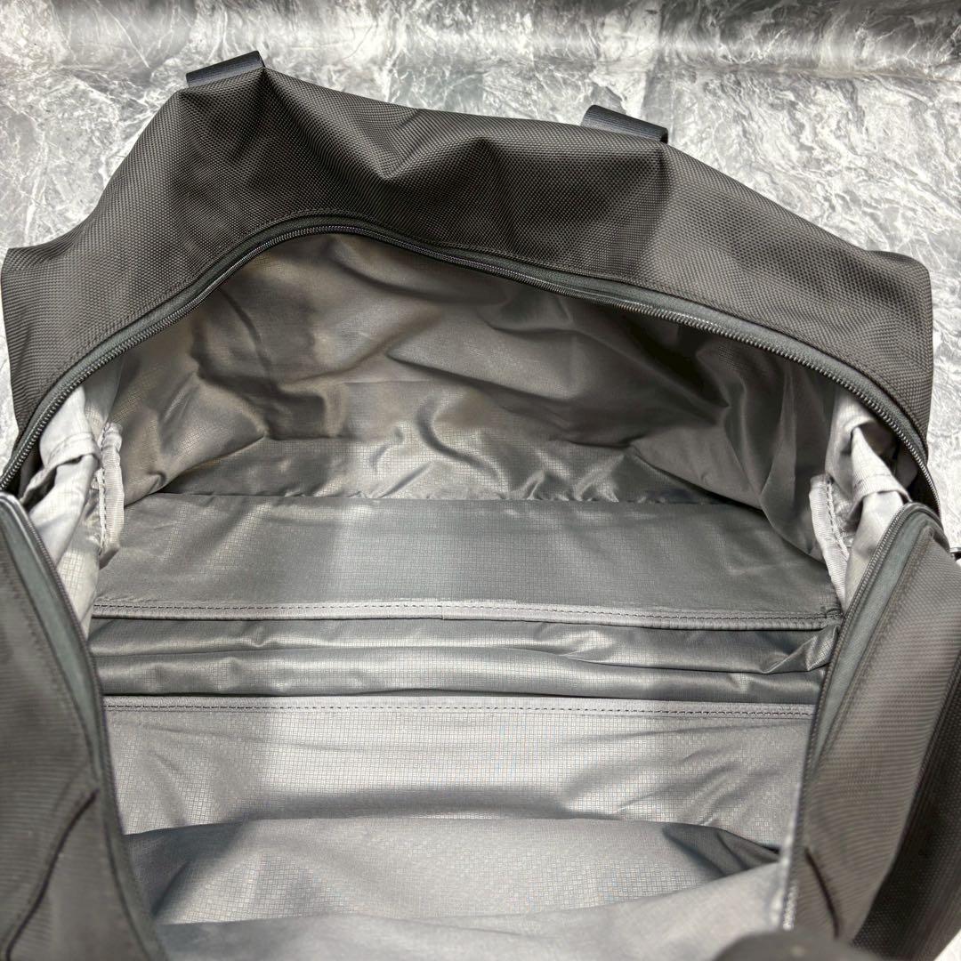 ひろろ ✨TUMI ボストンバッグ　ダブル エクスパンション サチェル