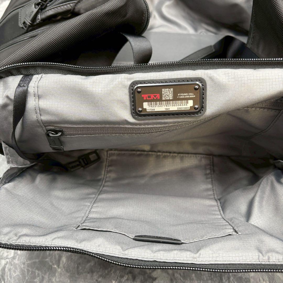 ひろろ ✨TUMI ボストンバッグ　ダブル エクスパンション サチェル