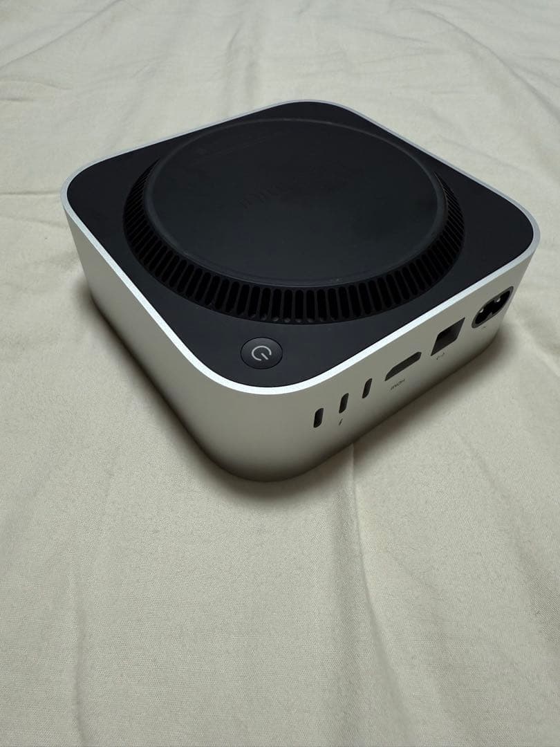 Apple Mac mini 2024 (M4) 16GB 256GB シルバー