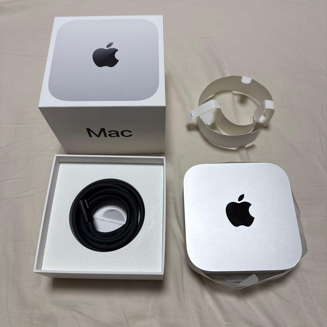 Apple Mac mini 2024 (M4) 16GB 256GB シルバー